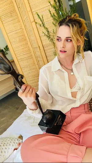 Kristen Stewart OnlyFans Leaked Free Thumbnail Picture - #7yLedL5WSp