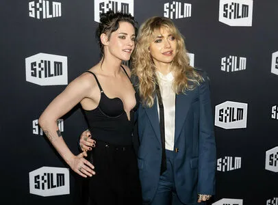 Kristen Stewart OnlyFans Leaked Free Thumbnail Picture - #8eNM1Z4oU2