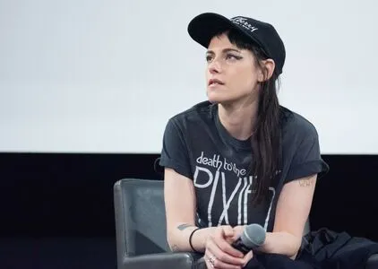 Kristen Stewart OnlyFans Leaked Free Thumbnail Picture - #DffovMBXDE