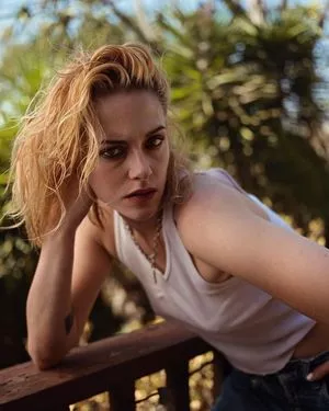 Kristen Stewart OnlyFans Leaked Free Thumbnail Picture - #FKUh4R962v