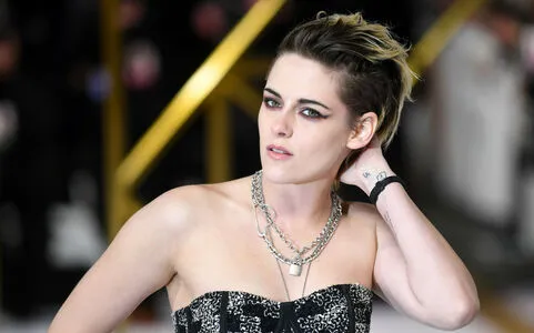 Kristen Stewart OnlyFans Leaked Free Thumbnail Picture - #GBf3j1RBg7