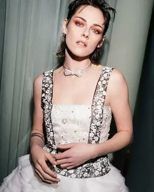 Kristen Stewart OnlyFans Leaked Free Thumbnail Picture - #La6vhayh78