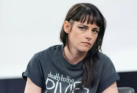 Kristen Stewart OnlyFans Leaked Free Thumbnail Picture - #O6rtL3tAts