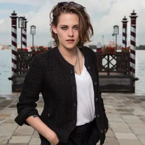 Kristen Stewart OnlyFans Leaked Free Thumbnail Picture - #WmnaOa7Duh