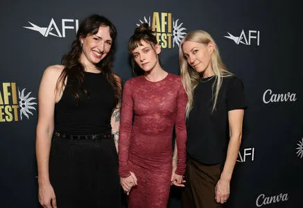 Kristen Stewart OnlyFans Leaked Free Thumbnail Picture - #YGiFmVMUDk