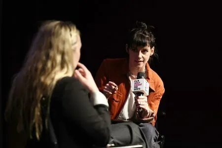 Kristen Stewart OnlyFans Leaked Free Thumbnail Picture - #YWMtTYXNXh