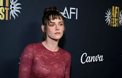 Kristen Stewart OnlyFans Leaked Free Thumbnail Picture - #aeXQMEsGOM