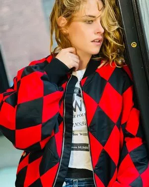 Kristen Stewart OnlyFans Leaked Free Thumbnail Picture - #dHp8HM71d3