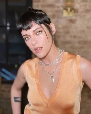 Kristen Stewart OnlyFans Leaked Free Thumbnail Picture - #i8kxQb5XTZ