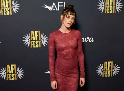 Kristen Stewart OnlyFans Leaked Free Thumbnail Picture - #kaAlOYlJon