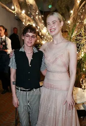 Kristen Stewart OnlyFans Leaked Free Thumbnail Picture - #me6viONDD6