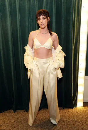 Kristen Stewart OnlyFans Leaked Free Thumbnail Picture - #mqg2GprPP3