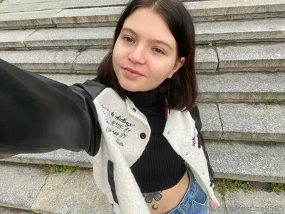 Kristina8585 OnlyFans Leaked Free Thumbnail Picture - #f09fZlehmg