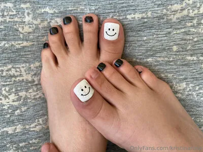 Kristinarose OnlyFans Leaked Free Thumbnail Picture - #eoGAIdckeT