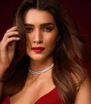 Kriti Sanon OnlyFans Leaked Free Thumbnail Picture - #FEjWPuCxfS