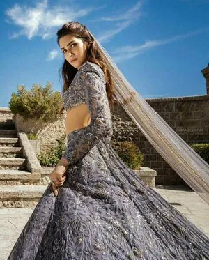 Kriti Sanon OnlyFans Leaked Free Thumbnail Picture - #SvYmCvMLOG