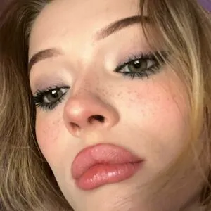 Ksenkanesesh OnlyFans Leaked Free Thumbnail Picture - #EWFxMidMk2