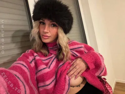 Kunshikitty OnlyFans Leaked Free Thumbnail Picture - #7DFENFRkK5