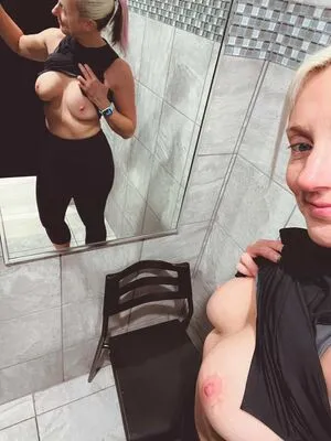 Kurvyblondewife OnlyFans Leaked Free Thumbnail Picture - #bJlDwGC9Ku