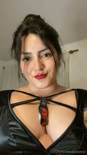 Kushmia OnlyFans Leaked Free Thumbnail Picture - #u1OxGssEat