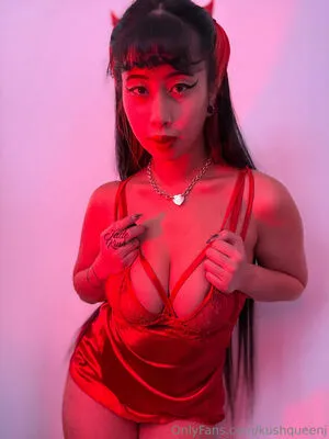 Kushqueenj OnlyFans Leaked Free Thumbnail Picture - #drC0hSkui3