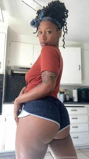 Kweendezire OnlyFans Leaked Free Thumbnail Picture - #W4wosimDsY