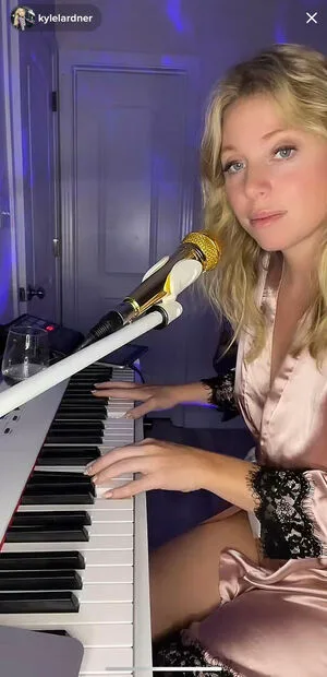 Kyle Lardner OnlyFans Leaked Free Thumbnail Picture - #2BBlEJLUBS