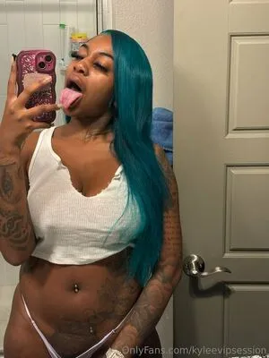 Kyleevipsession OnlyFans Leaked Free Thumbnail Picture - #UmQf23I35x