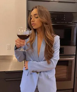 Kylie Holbeck OnlyFans Leaked Free Thumbnail Picture - #TcJPag2xTi