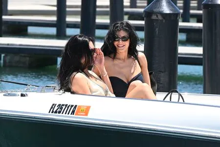 Kylie Jenner OnlyFans Leaked Free Thumbnail Picture - #04ZFXiZd9F