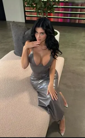 Kylie Jenner OnlyFans Leaked Free Thumbnail Picture - #08G3PPuc1b