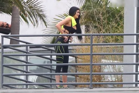 Kylie Jenner OnlyFans Leaked Free Thumbnail Picture - #0d2U1U5a96