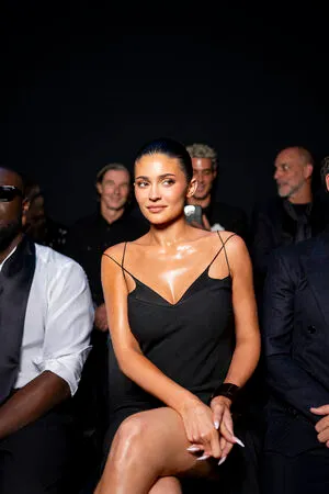 Kylie Jenner OnlyFans Leaked Free Thumbnail Picture - #1EOM23Y0lD