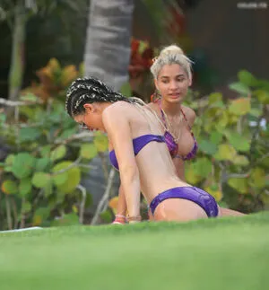 Kylie Jenner OnlyFans Leaked Free Thumbnail Picture - #1nMqD8At6r