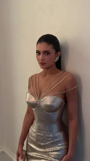 Kylie Jenner OnlyFans Leaked Free Thumbnail Picture - #21qW1x5KSS