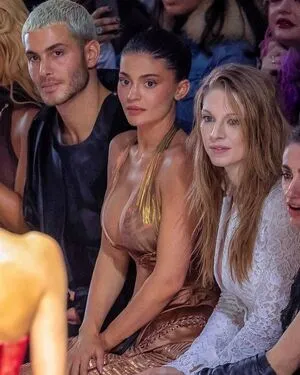 Kylie Jenner OnlyFans Leaked Free Thumbnail Picture - #2ZXwNd7RiH