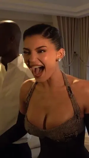 Kylie Jenner OnlyFans Leaked Free Thumbnail Picture - #49CXln3nAp
