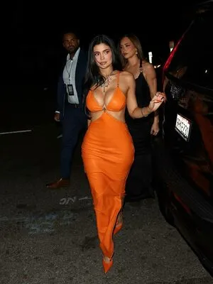 Kylie Jenner OnlyFans Leaked Free Thumbnail Picture - #4tvSxHfdUc