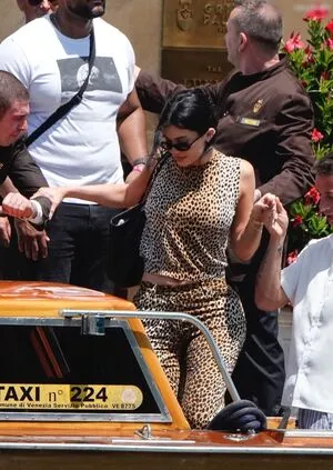 Kylie Jenner OnlyFans Leaked Free Thumbnail Picture - #5zxrppVwr7