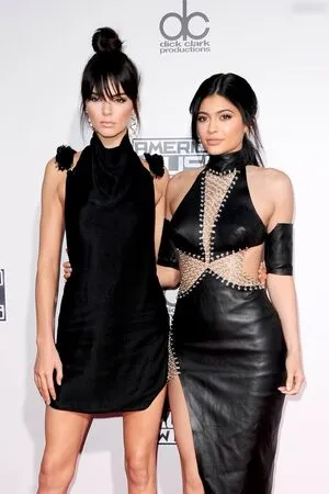 Kylie Jenner OnlyFans Leaked Free Thumbnail Picture - #7GrgxlmTrz