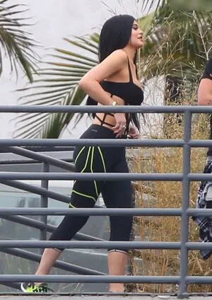 Kylie Jenner OnlyFans Leaked Free Thumbnail Picture - #7ibHzA6v05