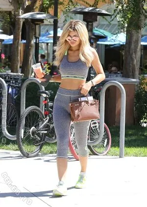 Kylie Jenner OnlyFans Leaked Free Thumbnail Picture - #9G4xEzaP9L