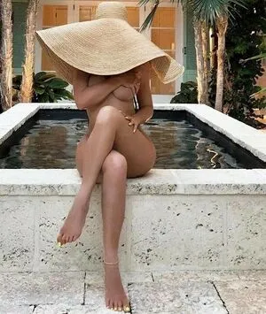 Kylie Jenner OnlyFans Leaked Free Thumbnail Picture - #9LCuRtlCs0