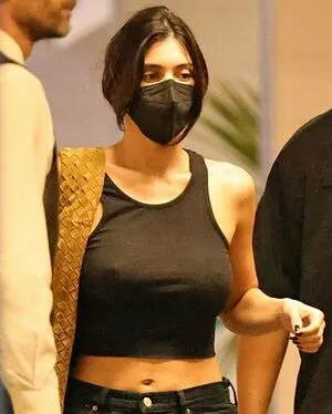 Kylie Jenner OnlyFans Leaked Free Thumbnail Picture - #9sFnKqLmen