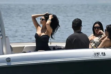 Kylie Jenner OnlyFans Leaked Free Thumbnail Picture - #AJNxdahPvy
