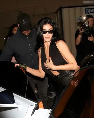 Kylie Jenner OnlyFans Leaked Free Thumbnail Picture - #EA8gLzBWyX