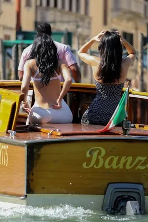 Kylie Jenner OnlyFans Leaked Free Thumbnail Picture - #EKlBJd8gG7