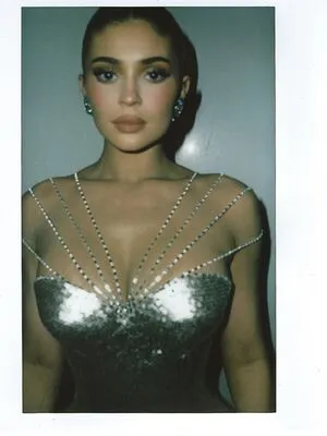 Kylie Jenner OnlyFans Leaked Free Thumbnail Picture - #HwiehdiVZQ