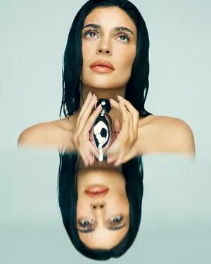 Kylie Jenner OnlyFans Leaked Free Thumbnail Picture - #ISzI2ofbue