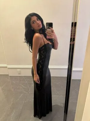 Kylie Jenner OnlyFans Leaked Free Thumbnail Picture - #L8zNBw3eXS